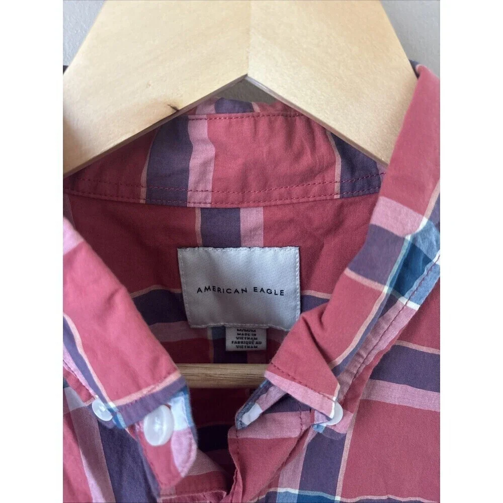 American Eagle Men’s M Red Blue Plaid Button-Down Dress Shirt Casual